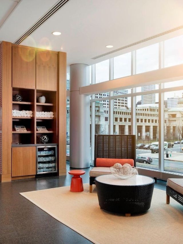 🌟 Indy's Luxe Sleeps: JW Marriott Review 🌟
