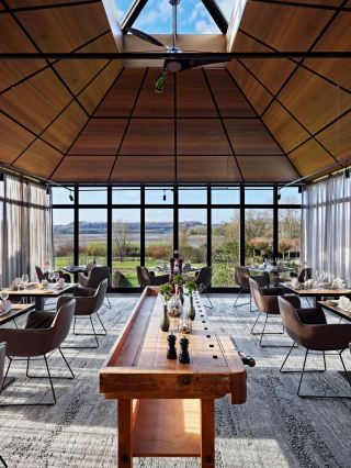 🌟 Hidden Gem in Germany: Lindner Hotel Wiesensee 🏌️‍♂️🌳