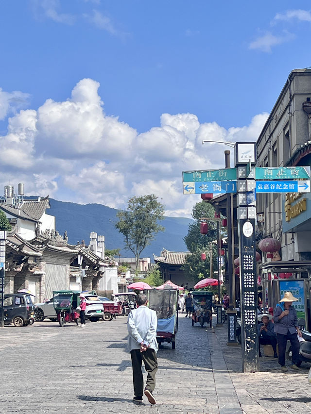 石屏古城。。