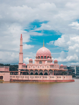 A guide to traveling in Malaysia without a visa and you won’t regret it.