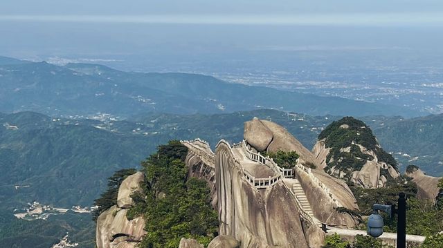 探秘天柱山：解鎖李白詩中的仙俠奇境