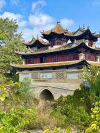 更愛這座充滿煙火氣的滇南小城