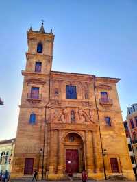 Exploring Oviedo: San Isidoro Church and the Cathedral 🏰⛪