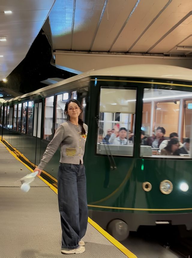 真心建議！2月來香港山頂纜車這樣玩！