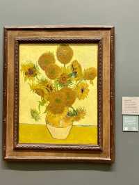 Exploring the National Gallery in London