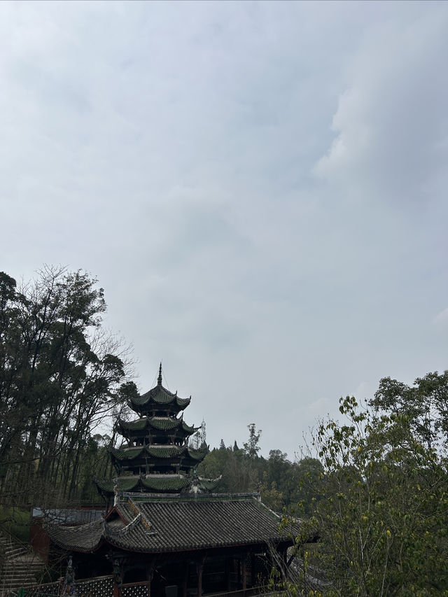 雲渝貴