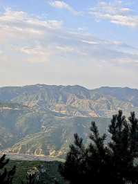 雄峰上的烈焰──恒山日出的壯闊