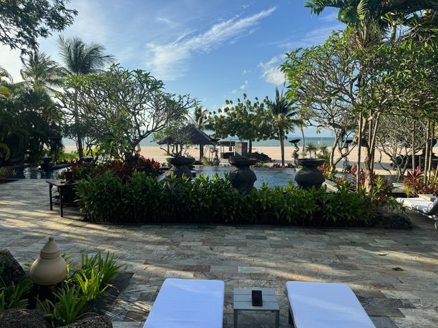 Peaceful Resting Place for Heroes