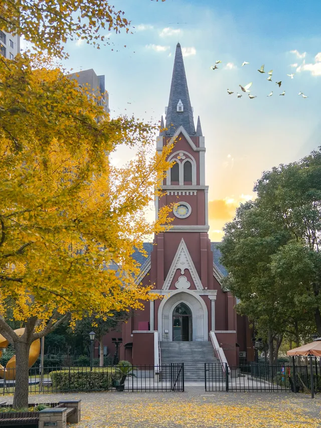 12.02實拍｜上海銀杏教堂已封神，可參觀