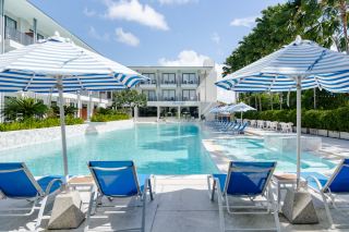 Modern Comfort and Convenience at a Phuket City Hotel