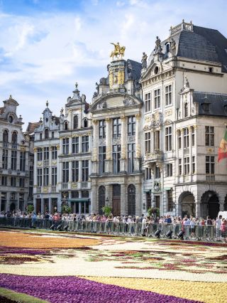 Europe multi-country tour: great value at 4,000 per person