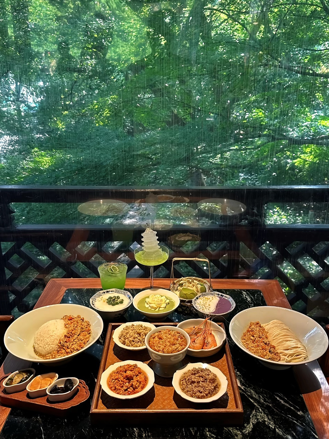Ultimate West Lake Chill: Food, Views, and Vibes in Hangzhou 🦀☀️