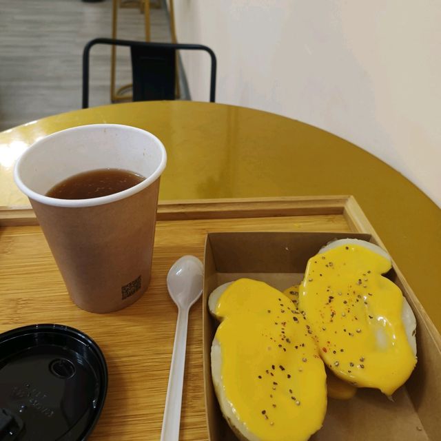 高雄苓雅暗巷美食系列~熱狗堡