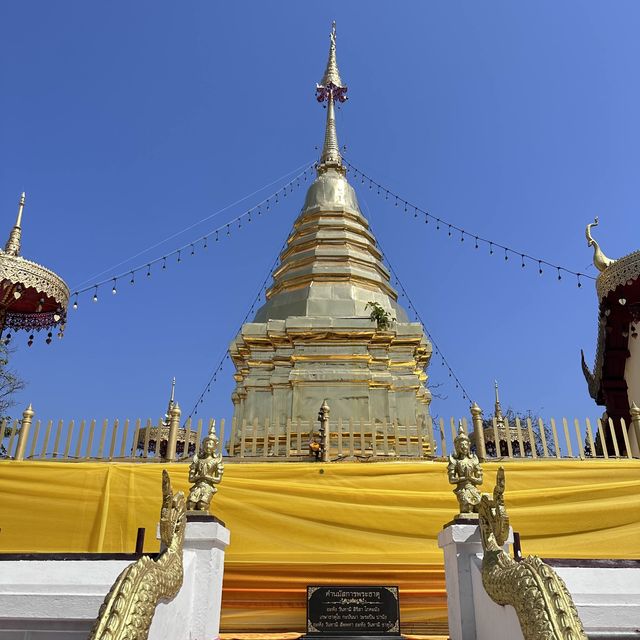 ไหว้พระขอพร หลวงพ่อทันใจ วัดพระธาตุดอยคำ