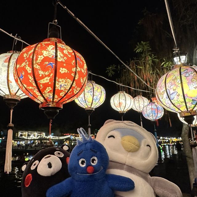 會安五光十色的燈籠之城🤩 會安五光十色的燈籠之城🤩