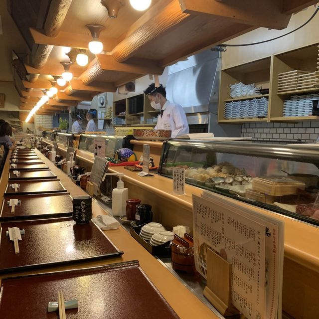 Sushi Kappo Takara Honten - 15 minutes from Kansai Airport 