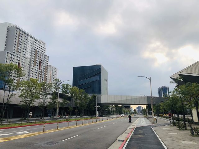 台北｜🎼🎹🎸文化音樂的氣息🎵🎶 Taipei Music Center 臺北流行音樂中心