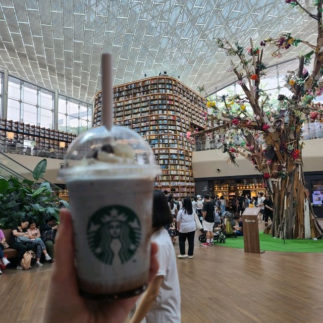 【韓国／三成】SNSで話題のスタイリッシュな図書館があるショッピングモール！