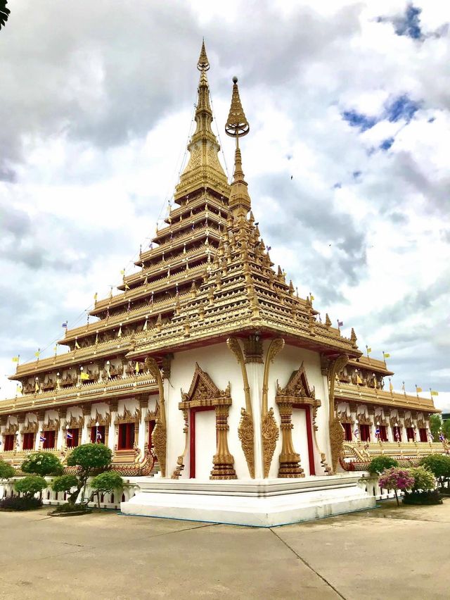 Wat Phra Mahathat Khon khaen 