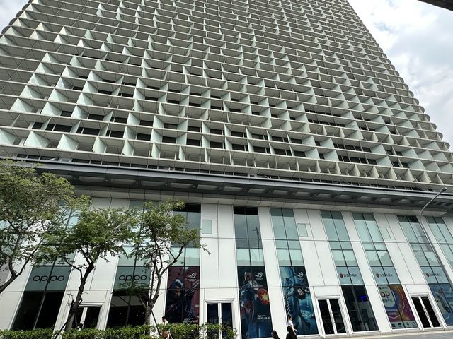 📱 三創生活：電子產品專賣店與概念店的天堂 🛍️