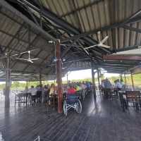 บึงมารวย​ ร้านอาหารกลางบึง​ เส้นบางนา​กทม