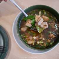 เที่ยวหัวหิน แวะกิน "ตำละกอ" 