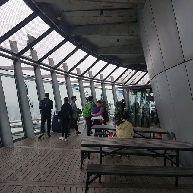 在Macau Tower高空看澳門景色