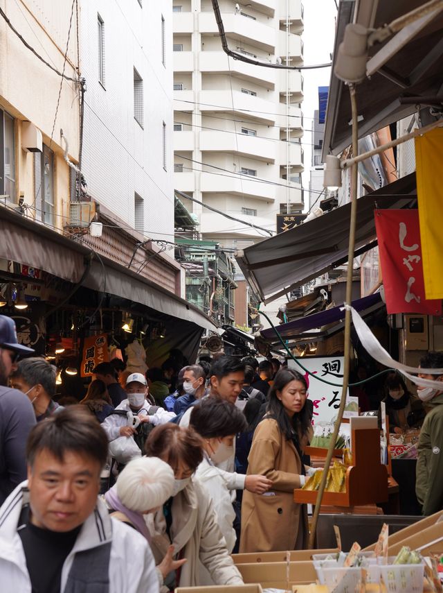 Fresh Seafood at Tsukiji Fish Market