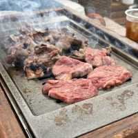 【兵庫・淡路島】オーシャンビューのテラス席で焼肉を楽しめる「まほろば淡路島店」