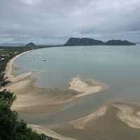 ชมวิวเมืองสามอ่าว ที่เขาช่องกระจก ประจวบคีรีขันธ์