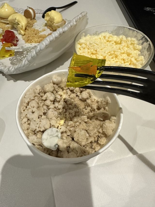 ソウル: 影や光を楽しみながら食べるデザート！？