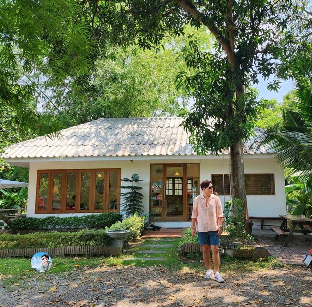 บ้านมีสวน คาเฟ่ บางใหญ่ นนทบุรี