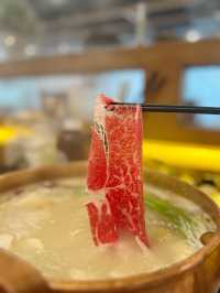 「台式火鍋120分鐘任飲任食，價格優惠」