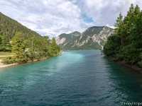 ชมวิวทะเลสาบแสนสวยใน Tyrol