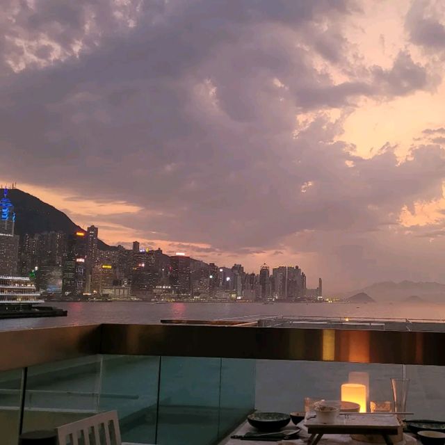 食飯又食景，睇無敵海景日落夜景