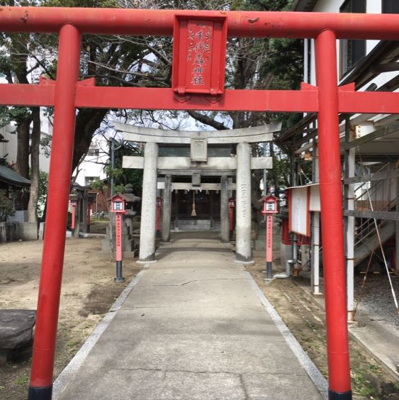 小さいけれどとても綺麗【千代森神社】