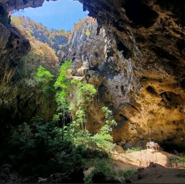 Phraya Nakhon Cave