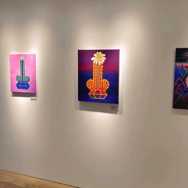 陪媽咪，看展覽！蛇貓狗，解釋道！