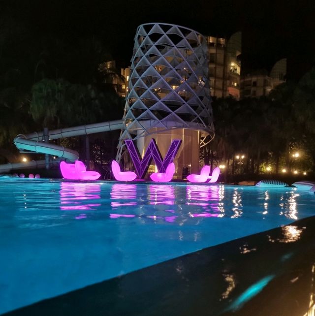 Luxury with playful twist - W Singapore 