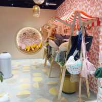 Woof & Magic shop , restaurant & cafe !
