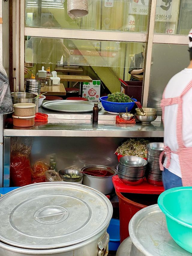 釜山🇰🇷西面　大人気のカルグクス店