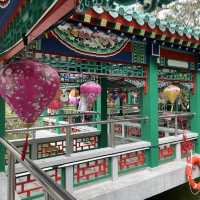 Legendary Temple in Hong Kong 