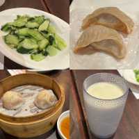 親民上海菜料理｜抵食午市套餐！必食多汁鮮肉小籠包！蟹粉拌麵！
