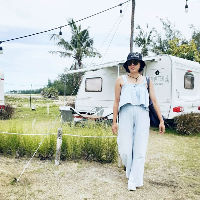 Eureka Beach Cafe Hau-Hin chill วิวทะเล