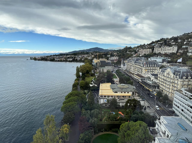 Panoramic Room at 16th with Lake Geneva View