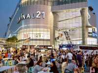 การรวมตัวของร้านอร่อยกว่า70ร้านค้า