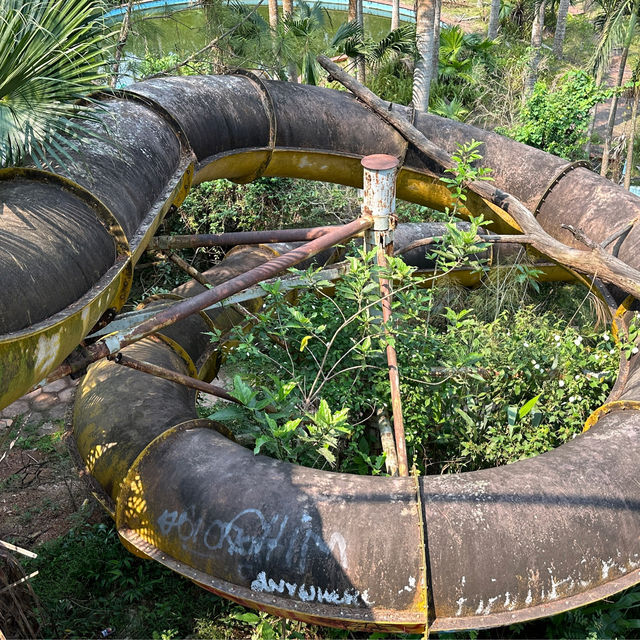 Absolutely mystical abandoned water park 🐉 