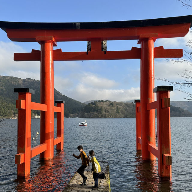 【箱根有乜做之三】乘坐海盜船遊覽芦ノ湖 ⛴️+ 箱根神社⛩️