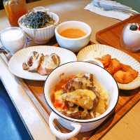灣仔馳名海鮮袋西餐廳：一個午餐可以品嚐多款美食任你選