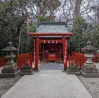 「鎌倉景點：鶴岡八幡宮，感受傳統與寧謐」